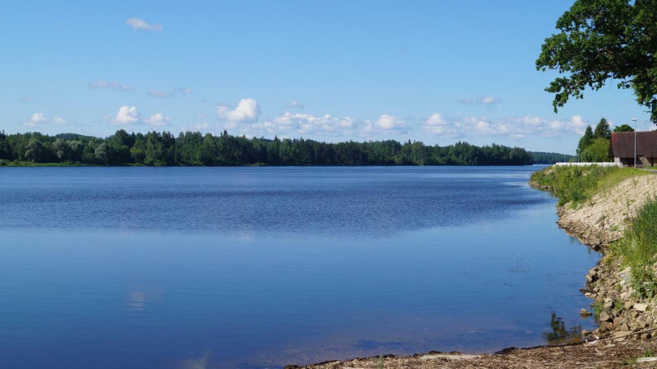 Guest House Jumiezis Pļaviņas Eksteriør billede
